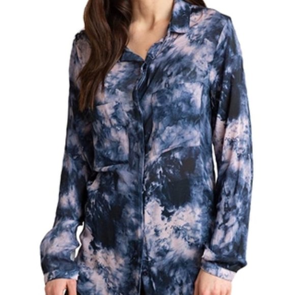 Bella Dahl Tops Nwot Hipster Button Down Shirt In Lavender Indigo